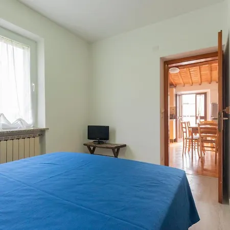 Holiday home Per Due By Helloelba